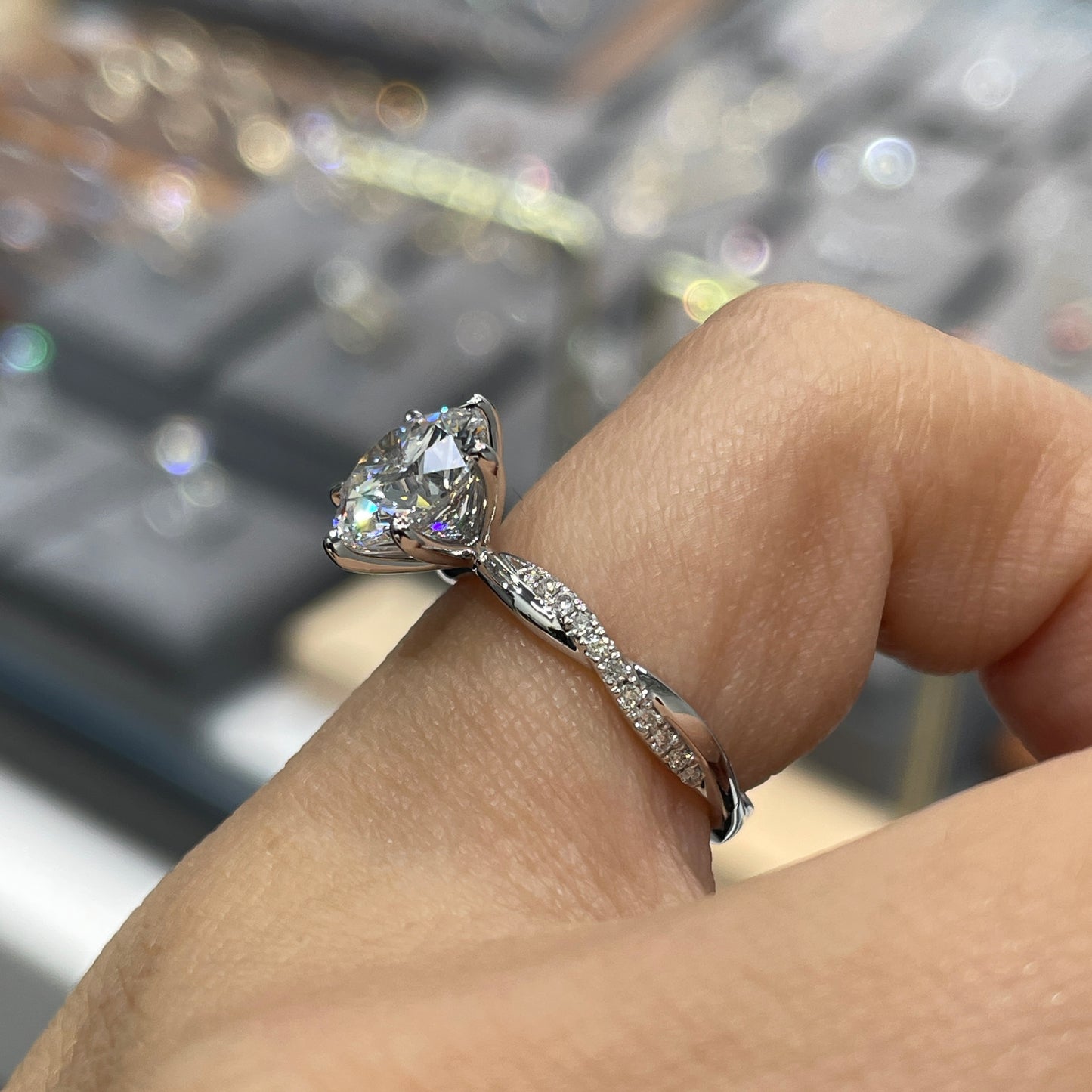 IGI lab diamond round 1.5ct six-prong pave twisted band ring