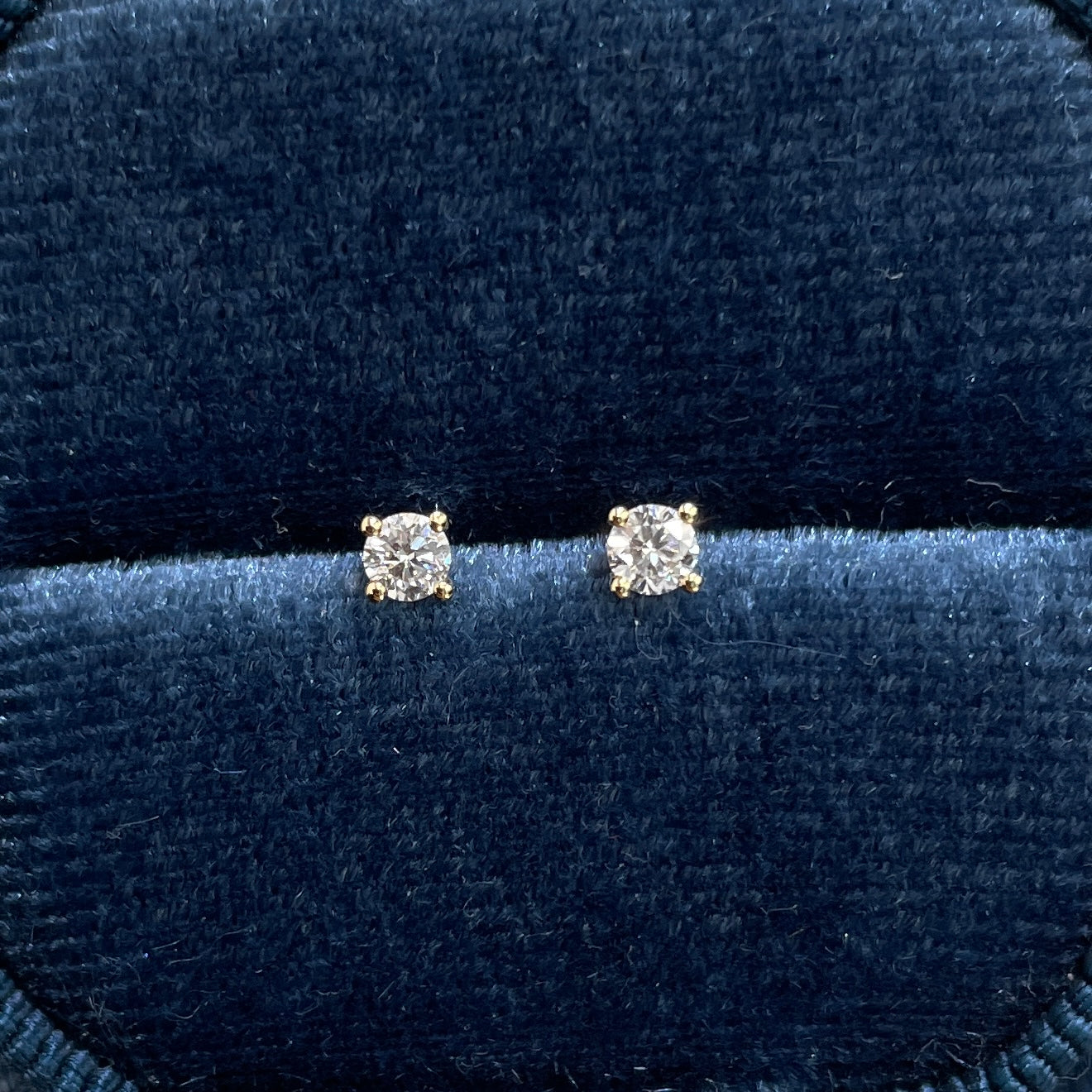 Lab diamond round 0.2ct four-prong stud earrings-pair