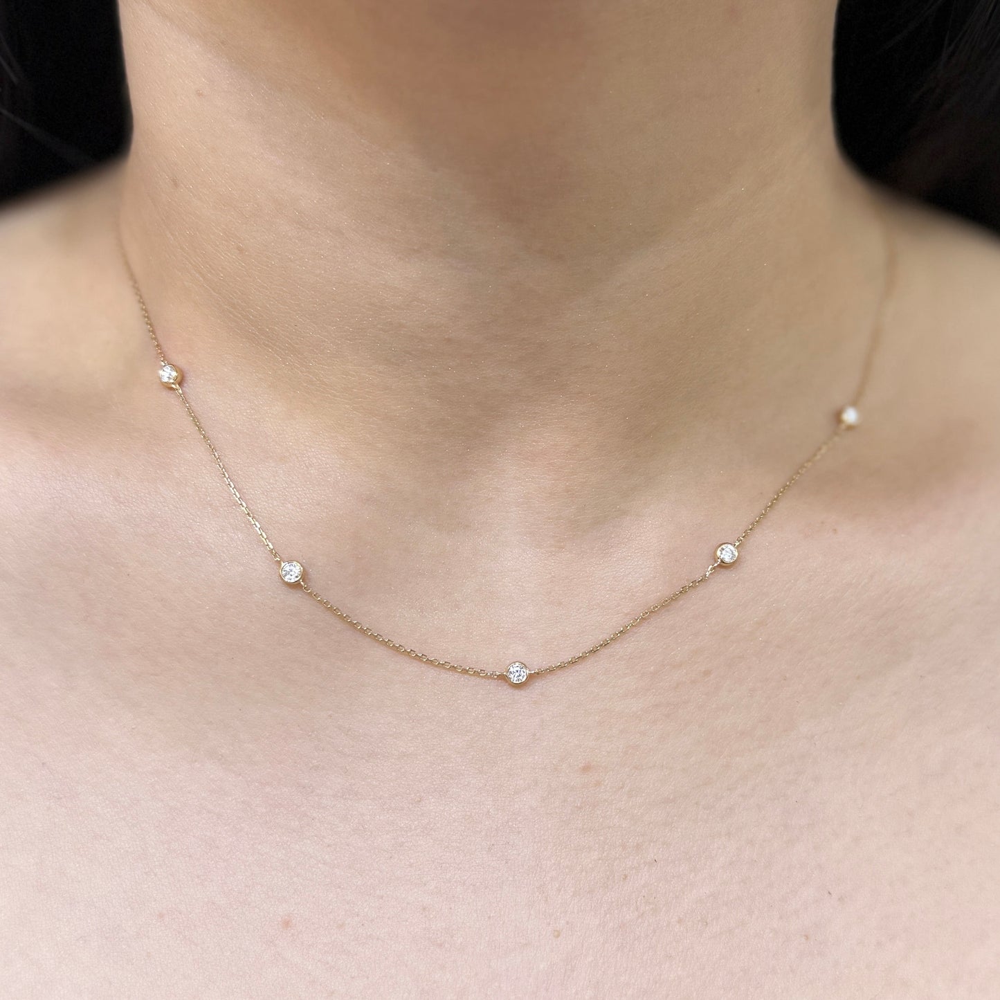 Lab diamond round 0.25ct five bezel necklace