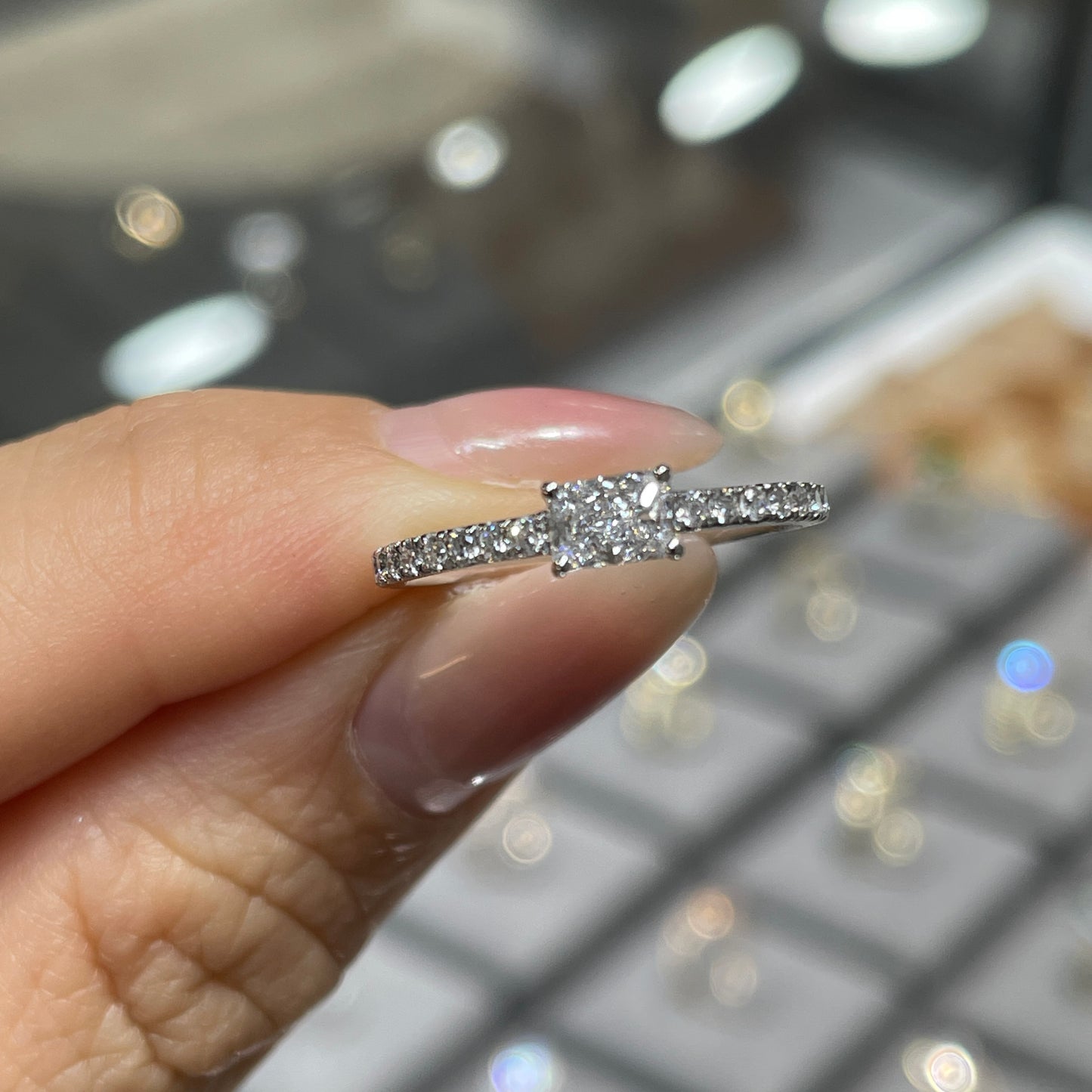 Lab diamond Radiant cut 0.5ct four-prong pave ring