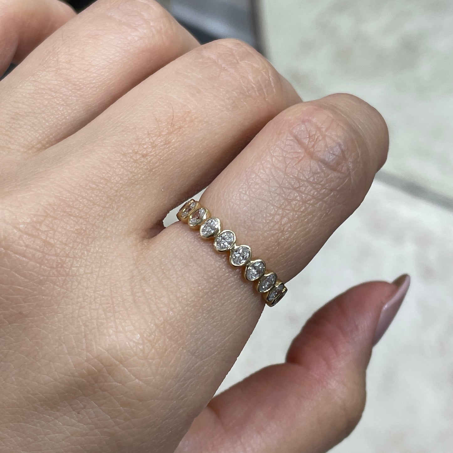 9k Lab diamond oval & emerald cut 1.3ct bezel half half full eternity ring