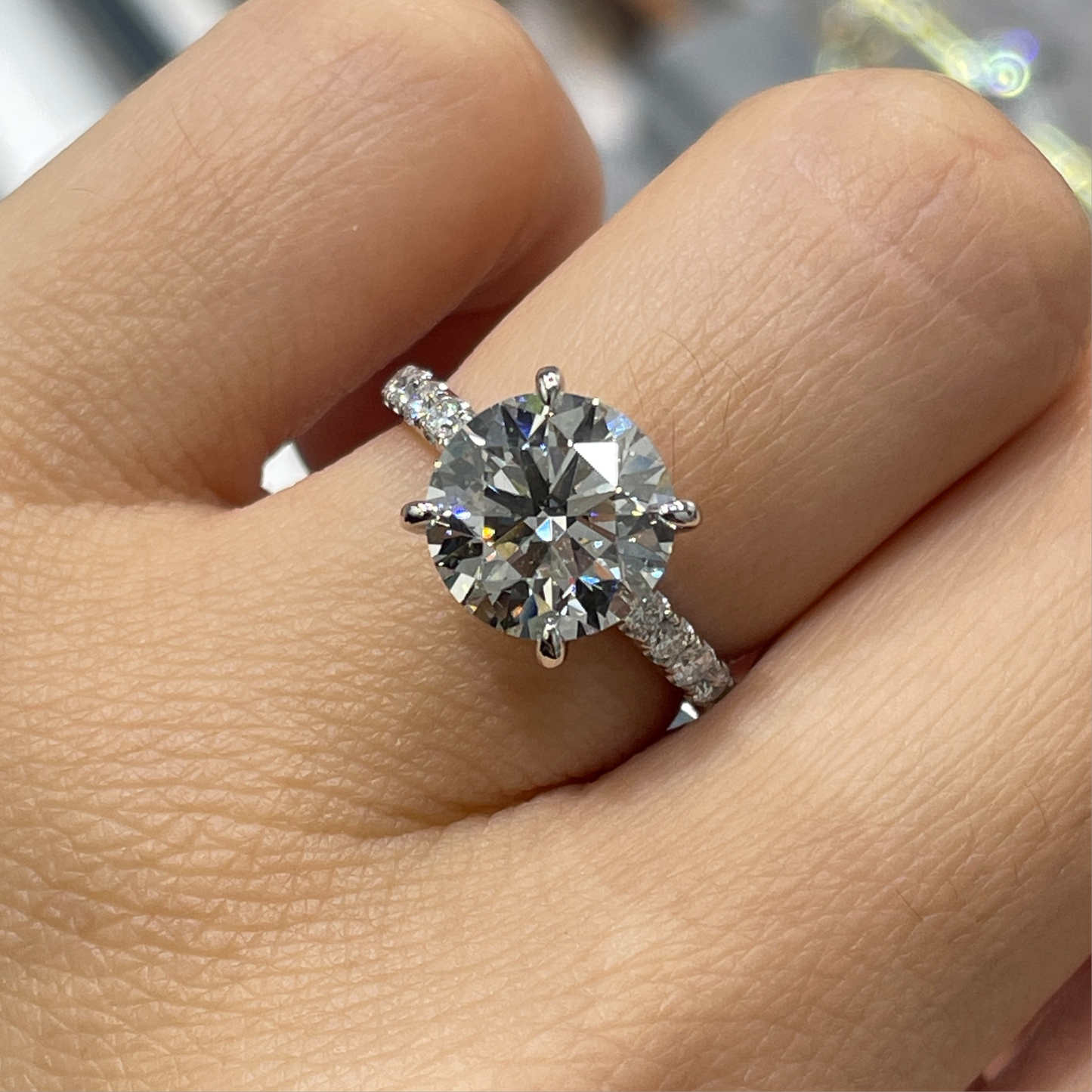IGI Lab diamond round 3.5ct four-prong under halo pave ring