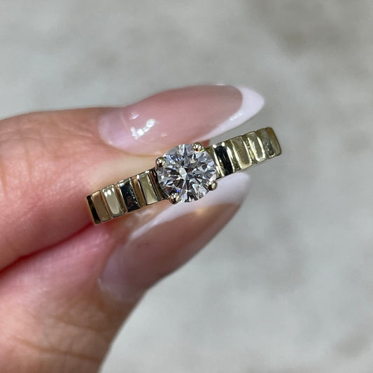 9k Lab diamond Round 0.5ct ladder ring