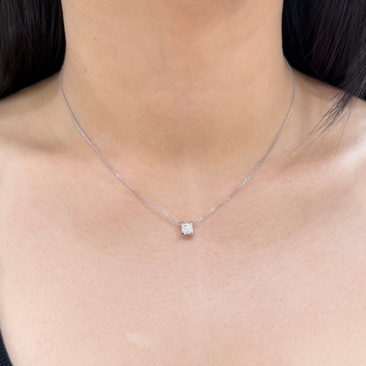 Lab diamond round 0.5ct classic C necklace