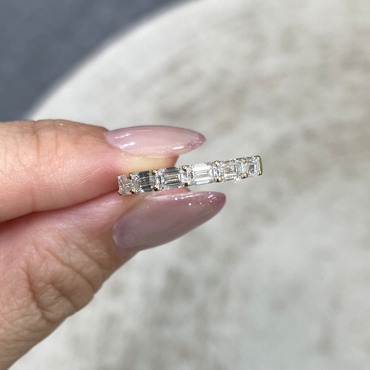 9k Lab diamond emerald cut 1.2ct horizontal half eternity straight vertical line band ring
