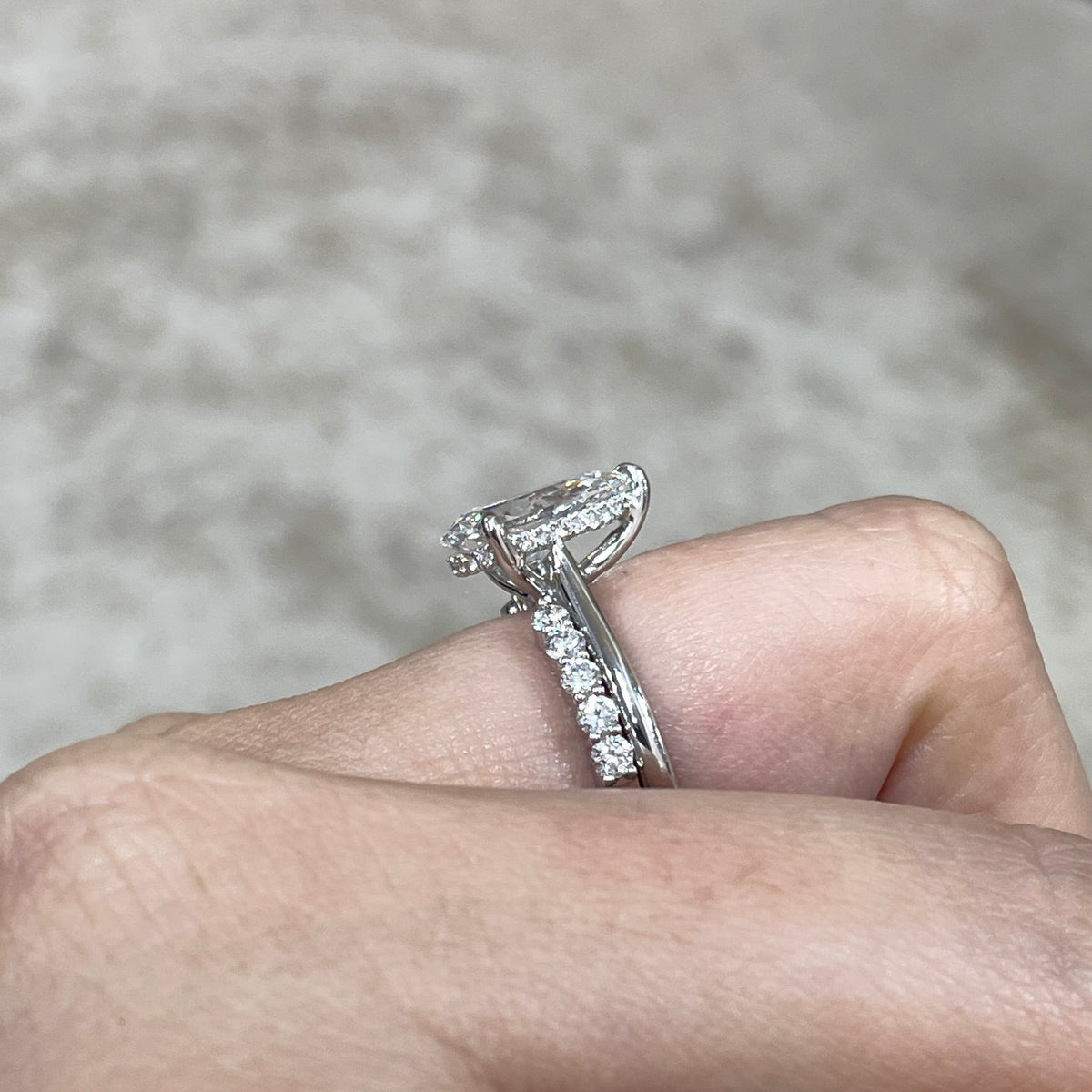 Lab diamond round 0.4ct stackable open ring