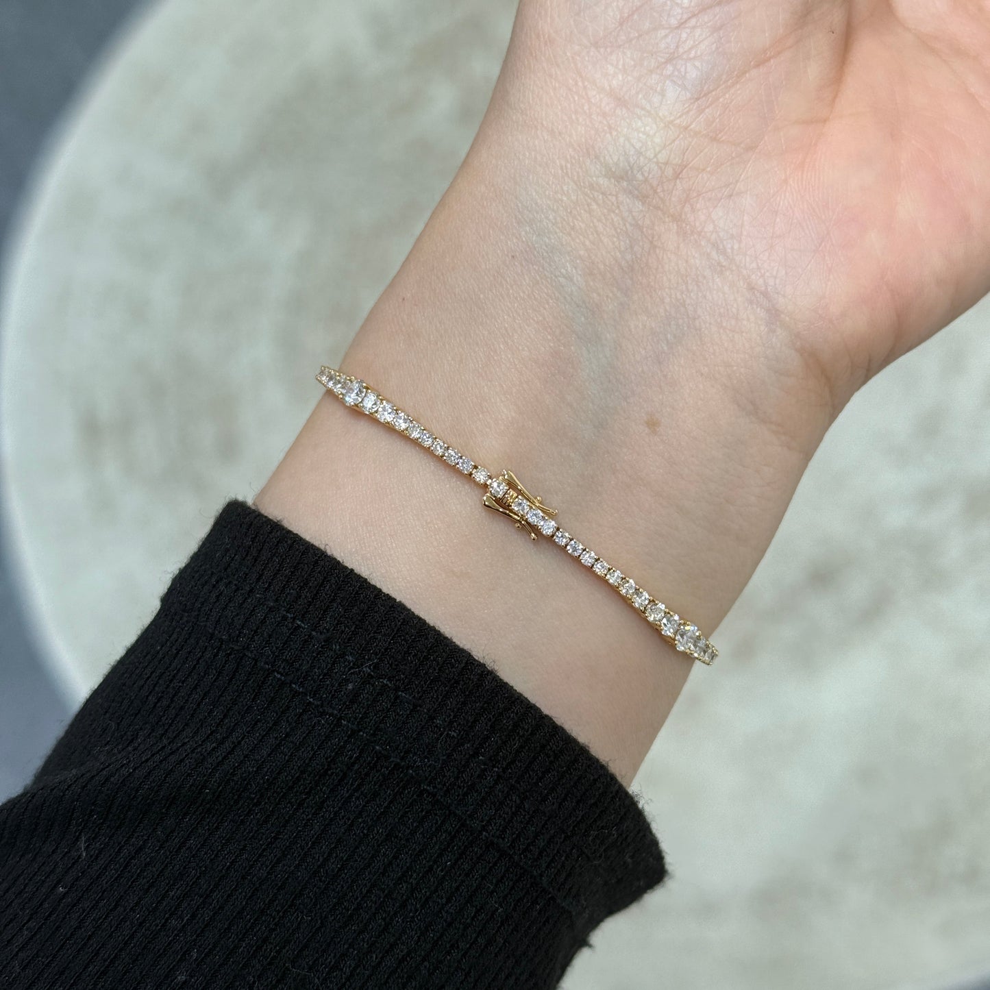 Lab diamond round 3.2ct four-prong wavy tennis bracelet