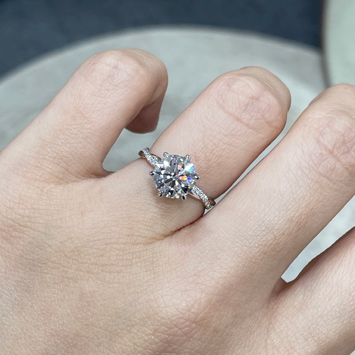 IGI lab diamond round 2ct six-prong pave twisted band ring
