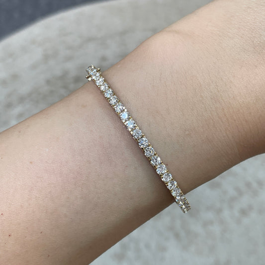 9k Lab diamond round 2.9ct four-prong half tennis bangle
