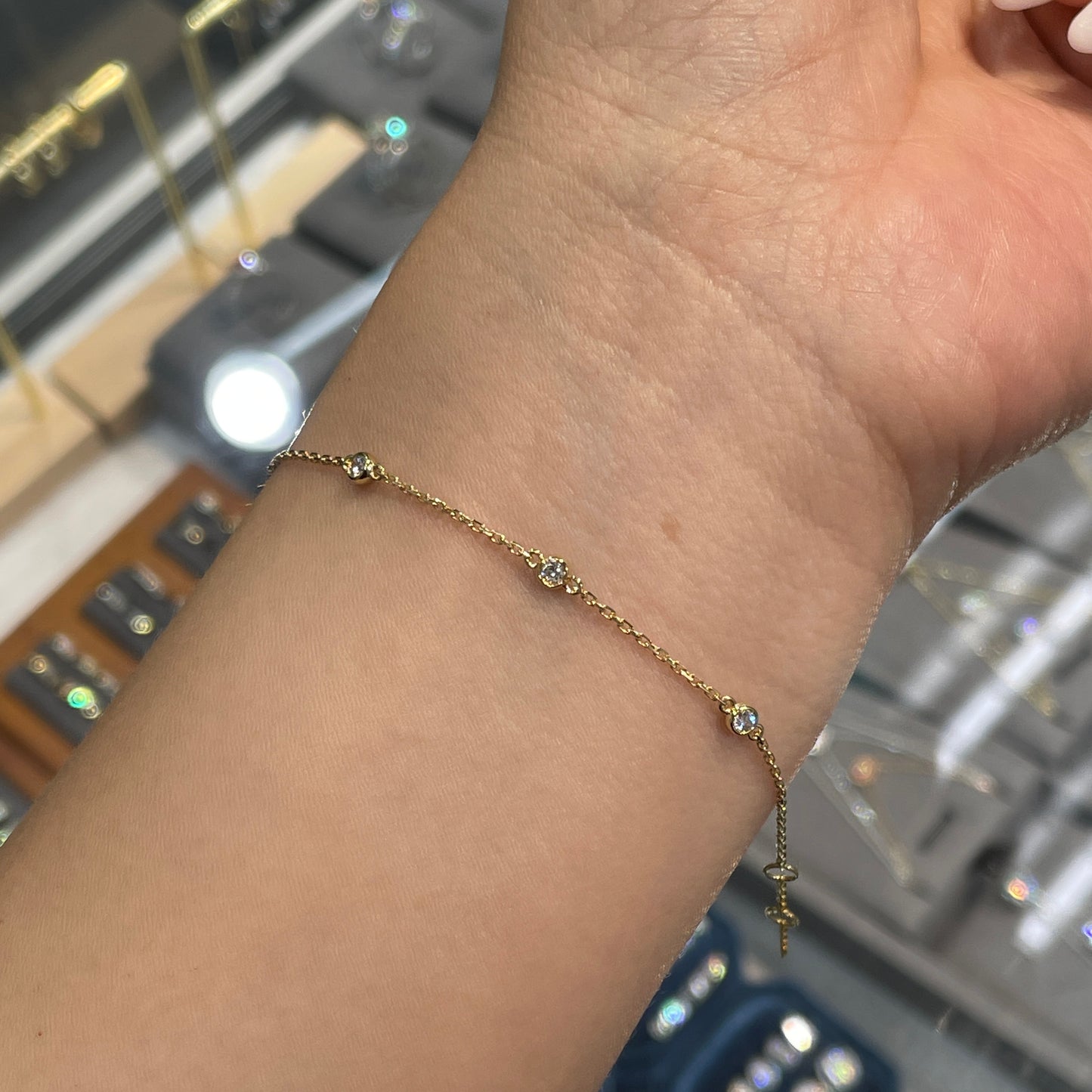 Natural Diamond round 0.1ct three bezel bracelet