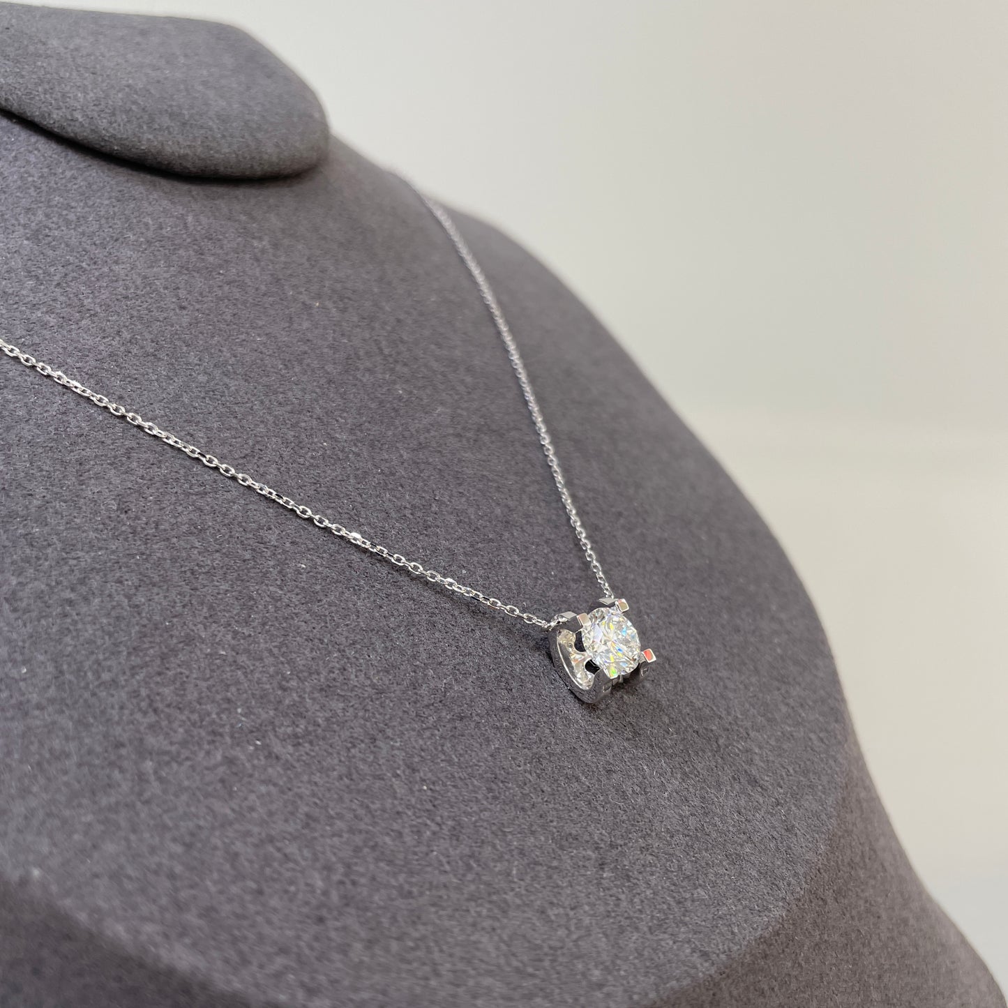Lab diamond round 1ct classic C necklace