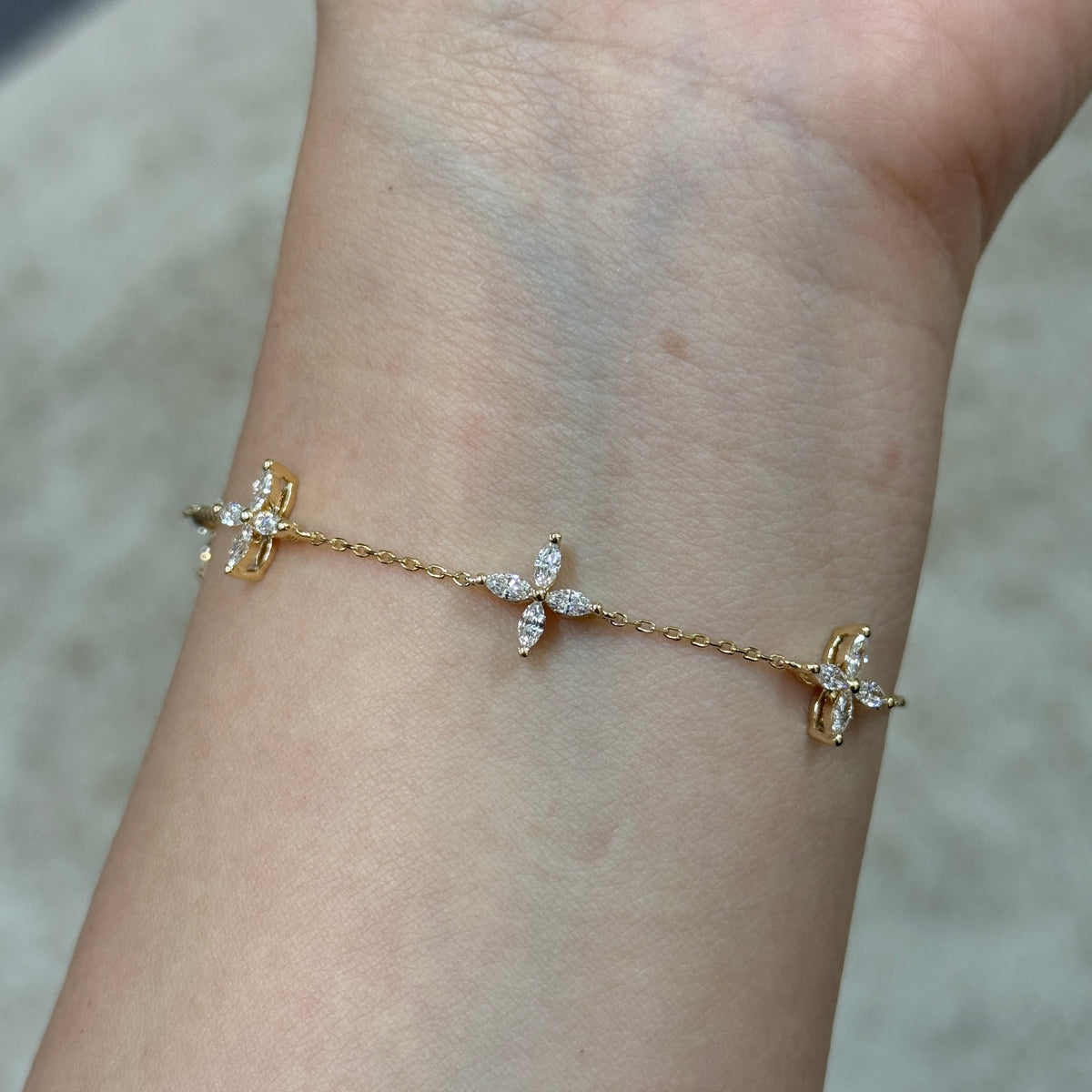 Lab diamond marquise 1ct five flowers bracelet