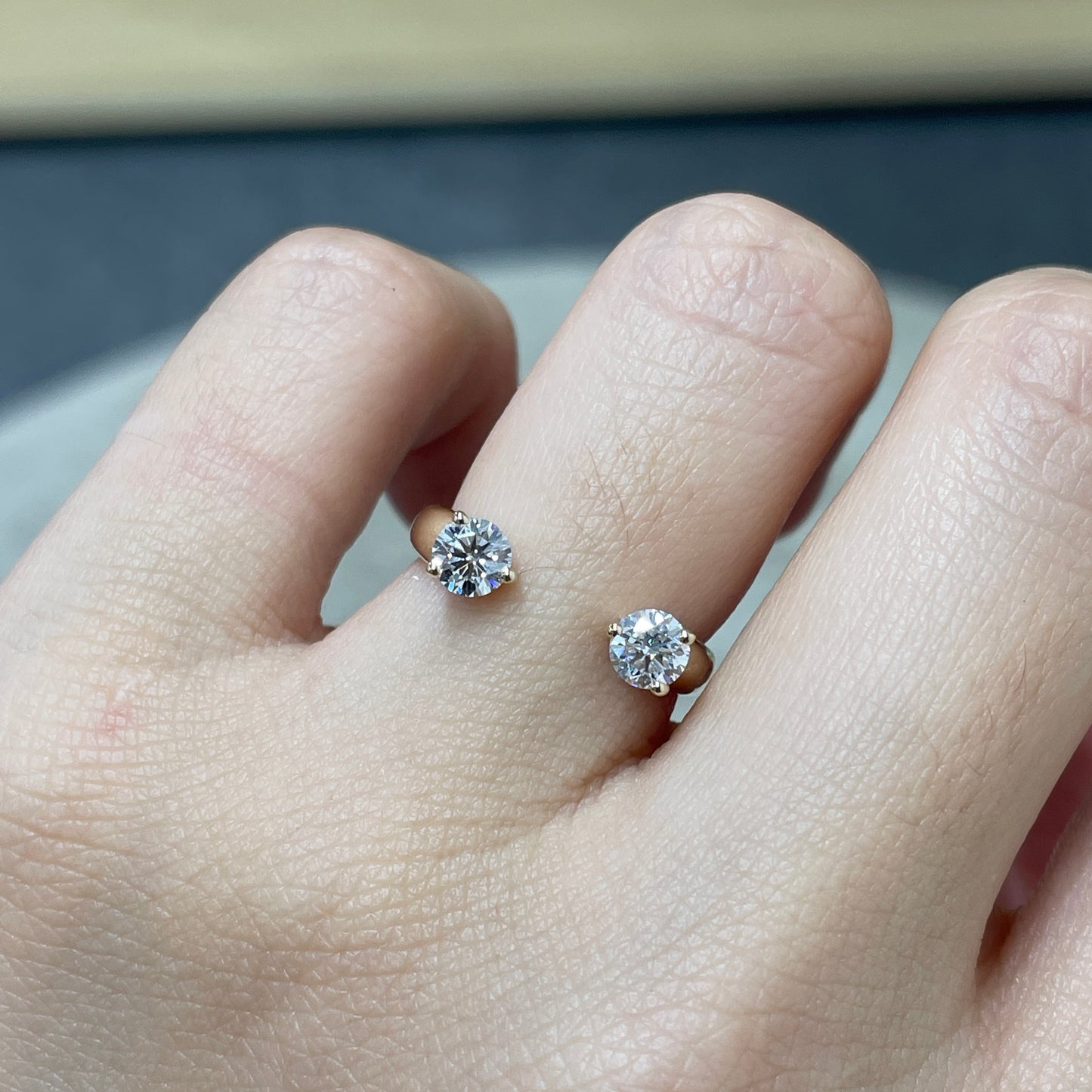 9K Lab Diamond round 0.6ct duo invisable open ring