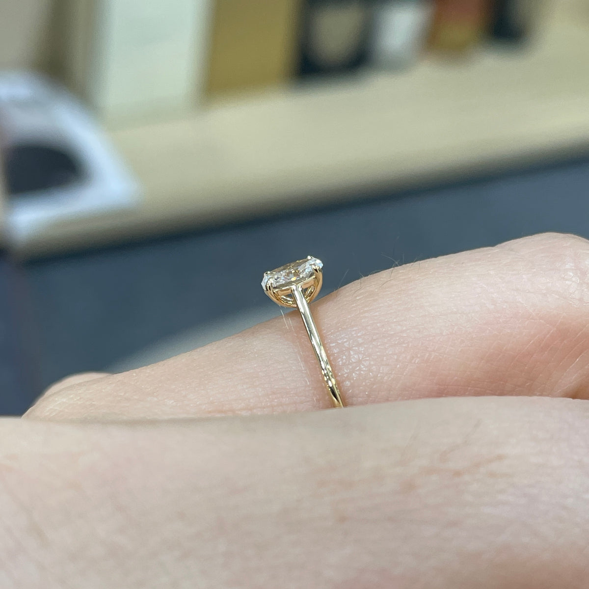 Lab diamond oval shape 0.3ct four-prong solitaire ring