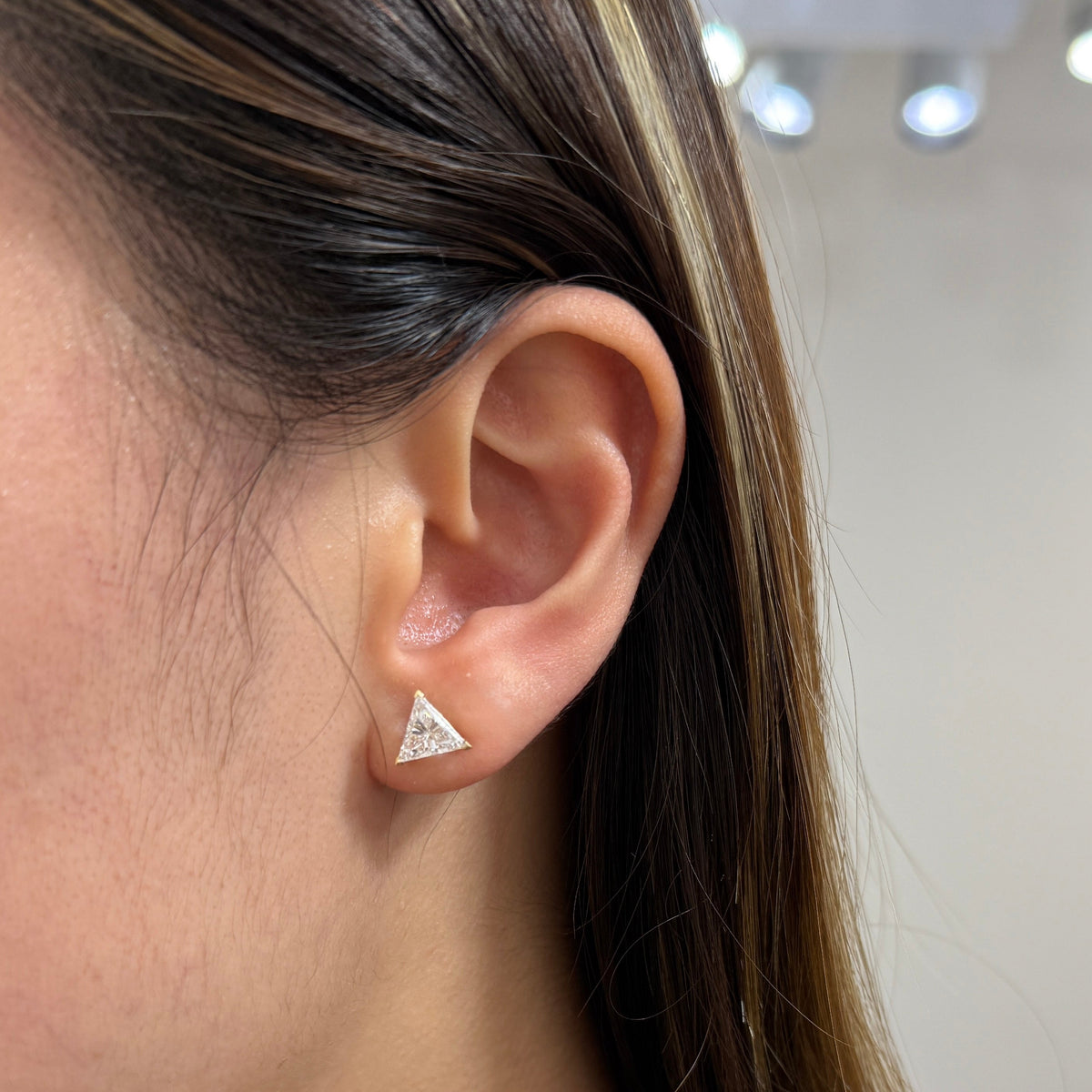 IGI Lab diamond Triangle cut 2ct stud earrings-pair