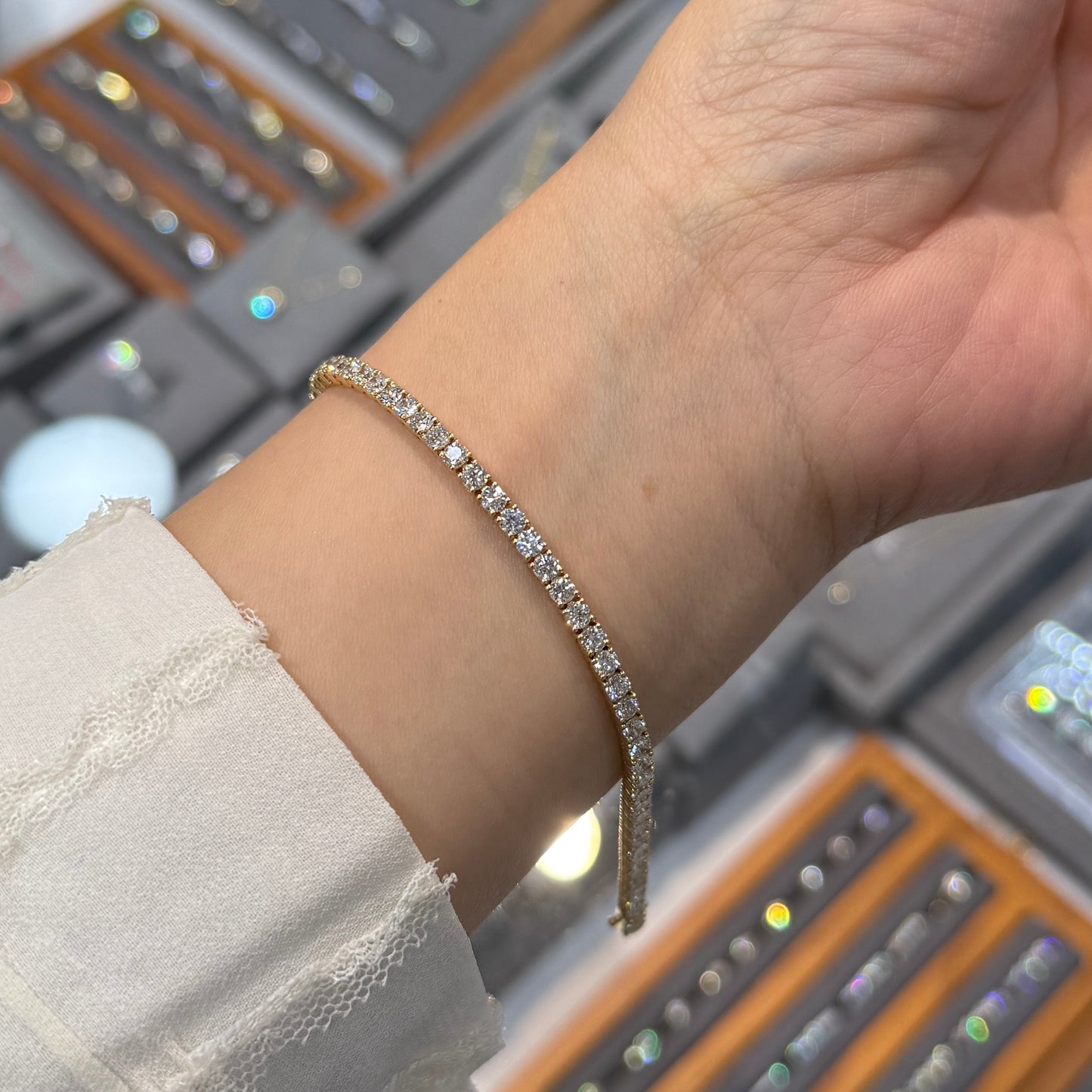 Lab diamond round 4ct four-prong tennis bracelet