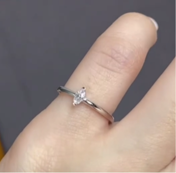 Lab diamond marquise 0.1ct pinky ring
