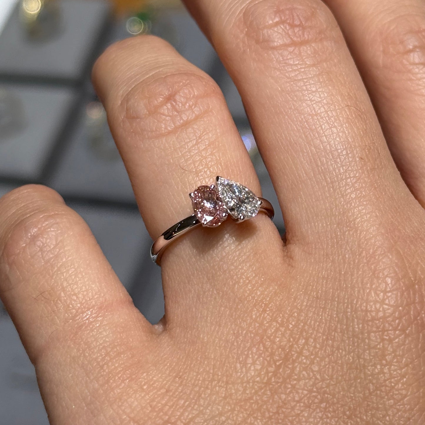 IGI lab pink diamond oval 0.6ct and diamond Pear 0.5ct toi et moi ring