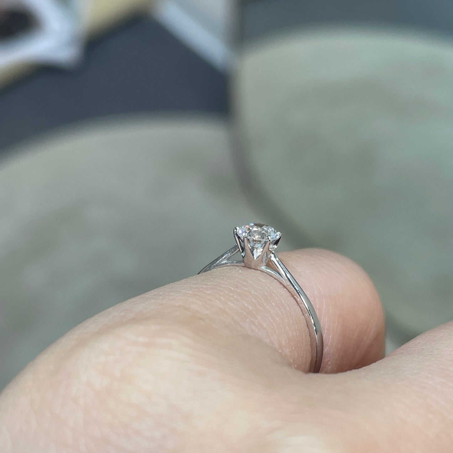 Lab diamond round 0.3ct six-prong solitaire ring