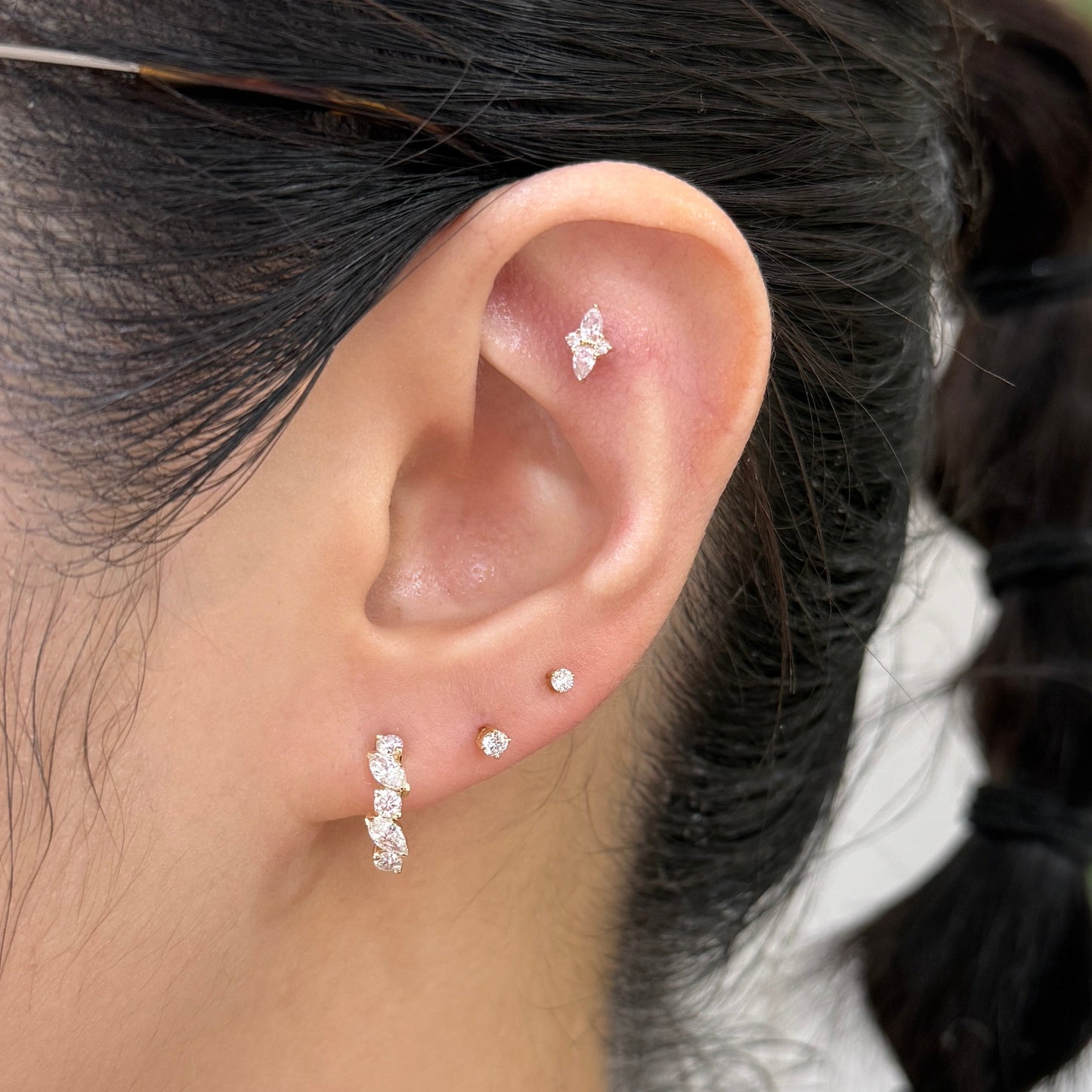 9k Lab diamond marquise and round 0.75ct mix irregular 10mm hoop earrings - pair￼