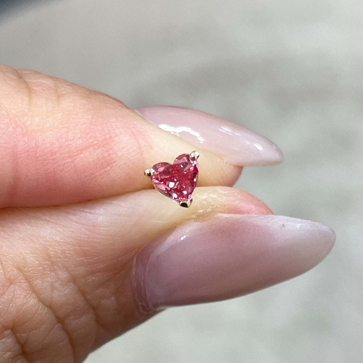 14k Lab pink diamond heart shape 0.2ct three-prong stud earring - each