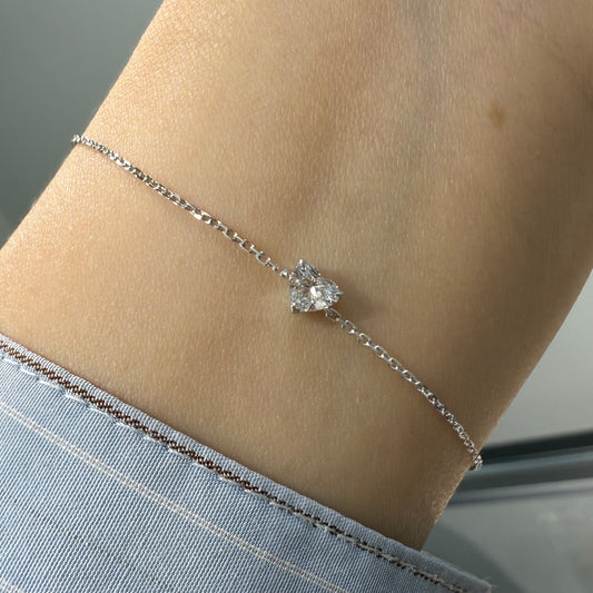 Lab diamond Heart shape 0.3ct three-prong bracelet