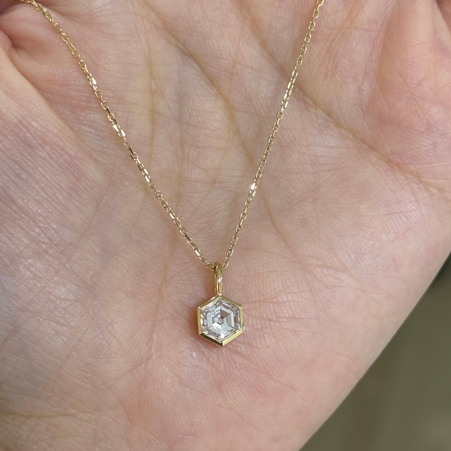 Lab diamond Hexagon 1ct bezel pendant