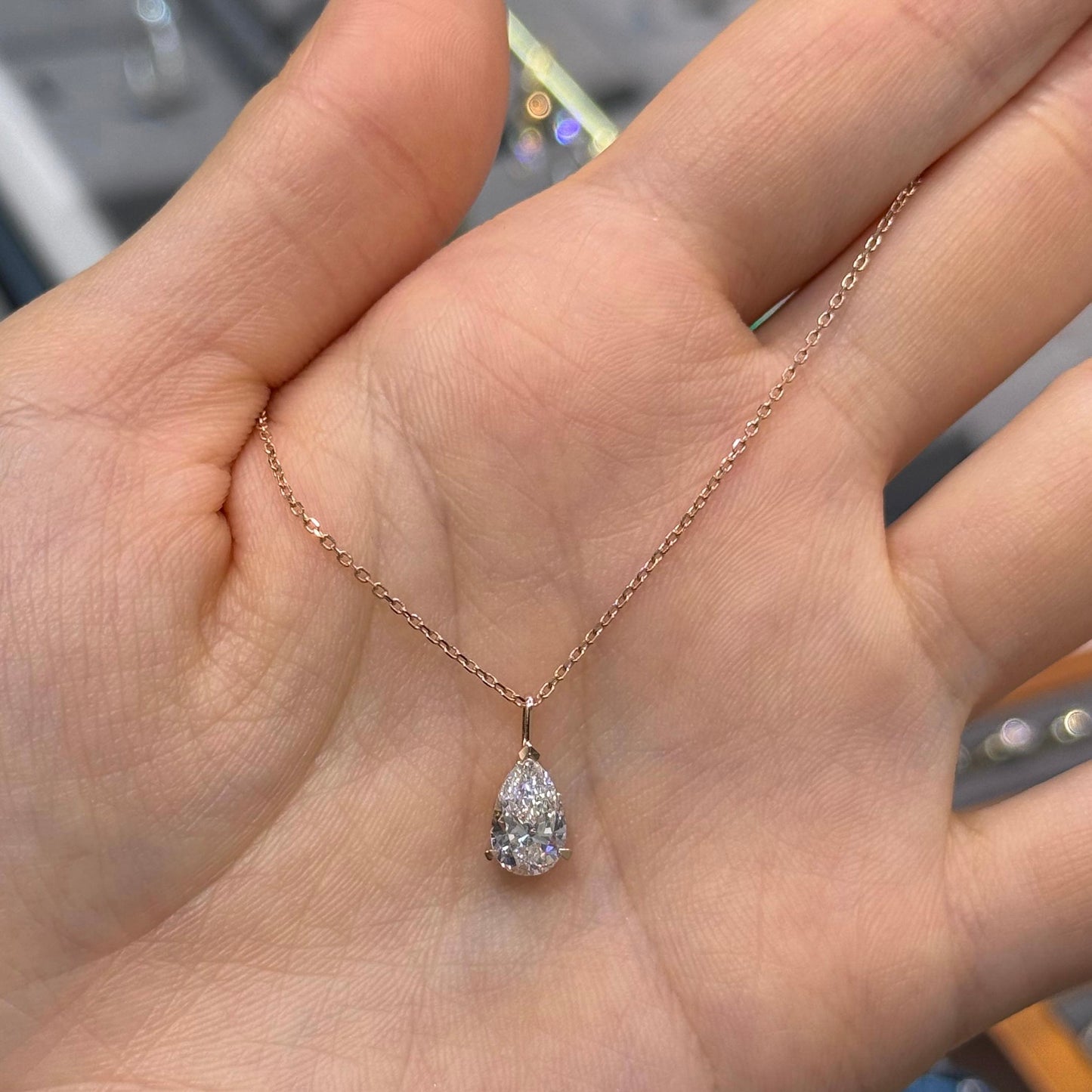 Lab diamond pear shape 0.7ct three-prong pendant with necklace