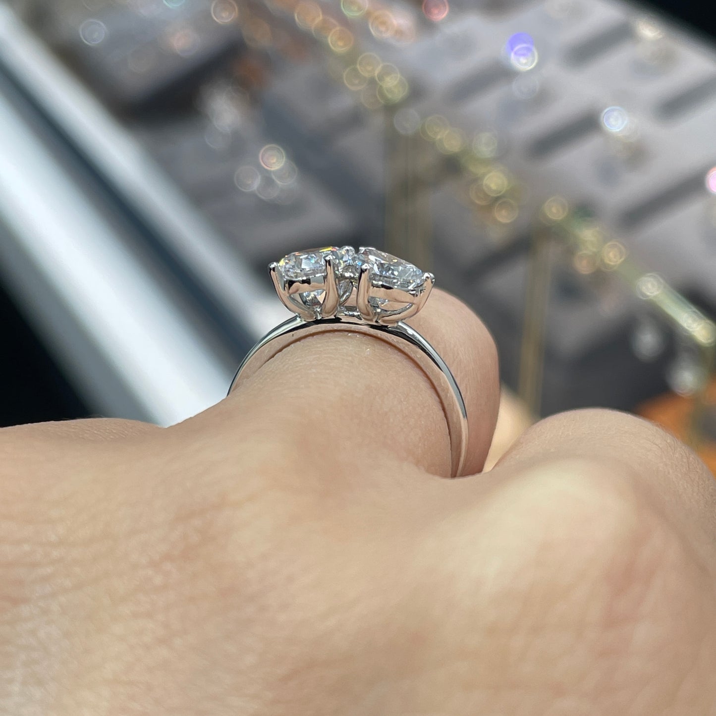 IGI Lab diamond Oval and pear 2ct toi et moi ring