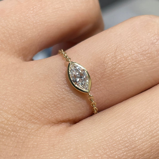 Lab diamond Marquise shape 0.3ct with baby diamond bezel chain ring