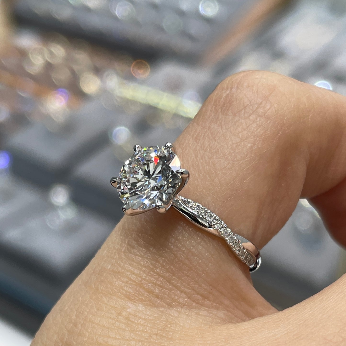 IGI lab diamond round 1.5ct six-prong pave twisted band ring