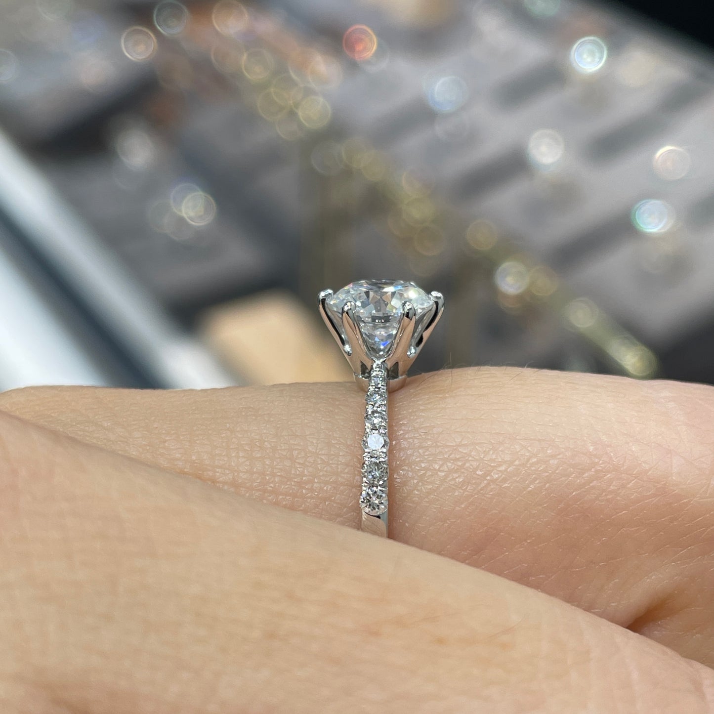 IGI lab diamond round 1ct six-prong pave ring