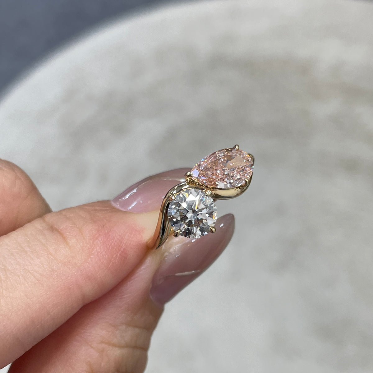 IGI lab pink diamond Pear 1ct with lab diamond round 1ct toi et moi wavy ring
