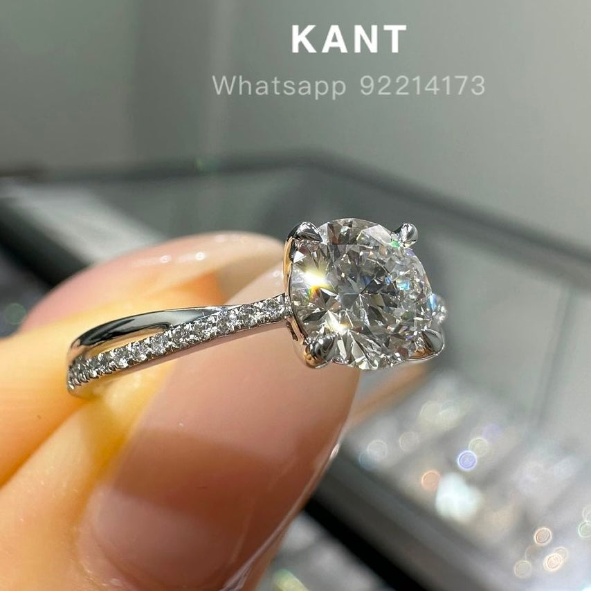 IGI lab diamond round 0.8ct criss cross diamond band ring