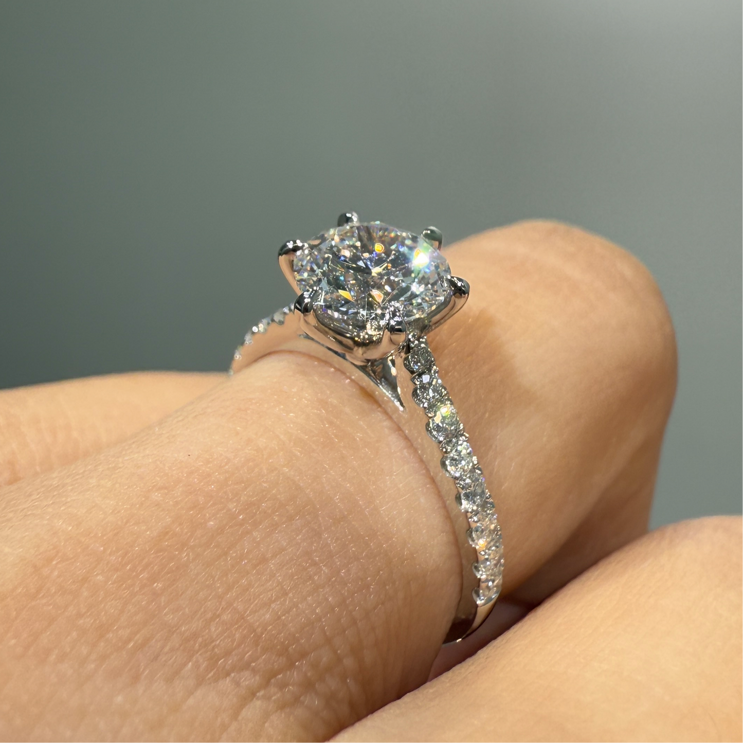 IGI lab diamond round 1.3ct six-prong pave ring