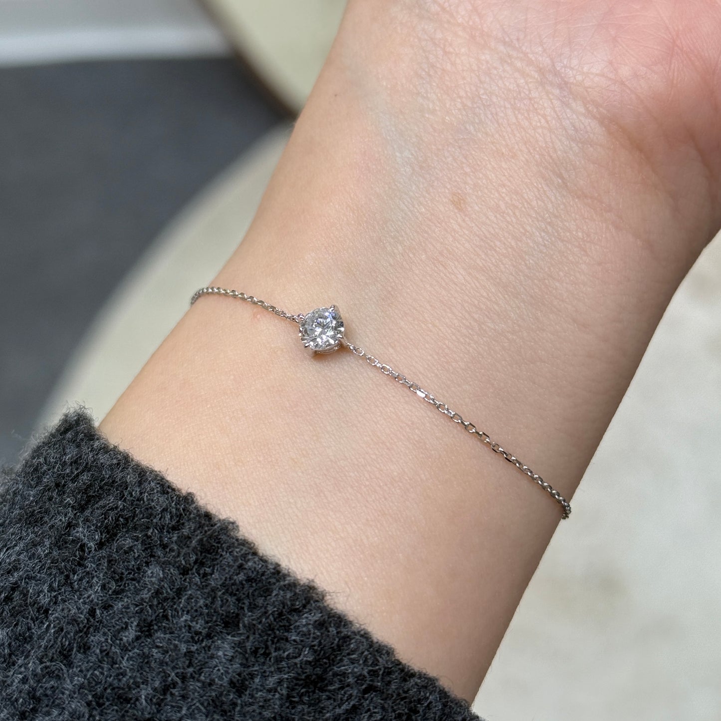 Lab diamond round 0.5ct compass four-prong bracelet