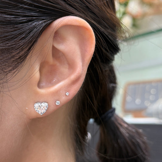 IGI Lab diamond heart 3ct three-prong stud earrings -pair