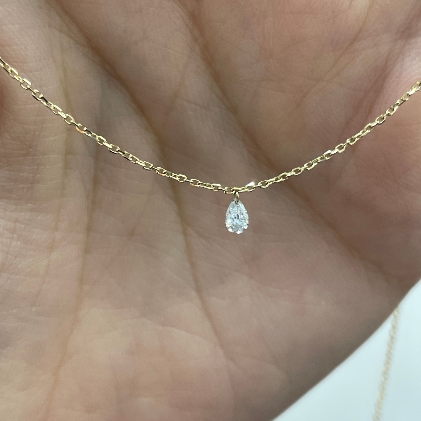 Lab diamond Pear shape 0.1ct floating necklace