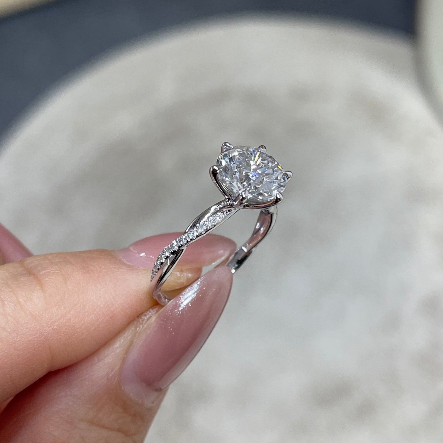IGI lab diamond round 2ct six-prong pave twisted band ring
