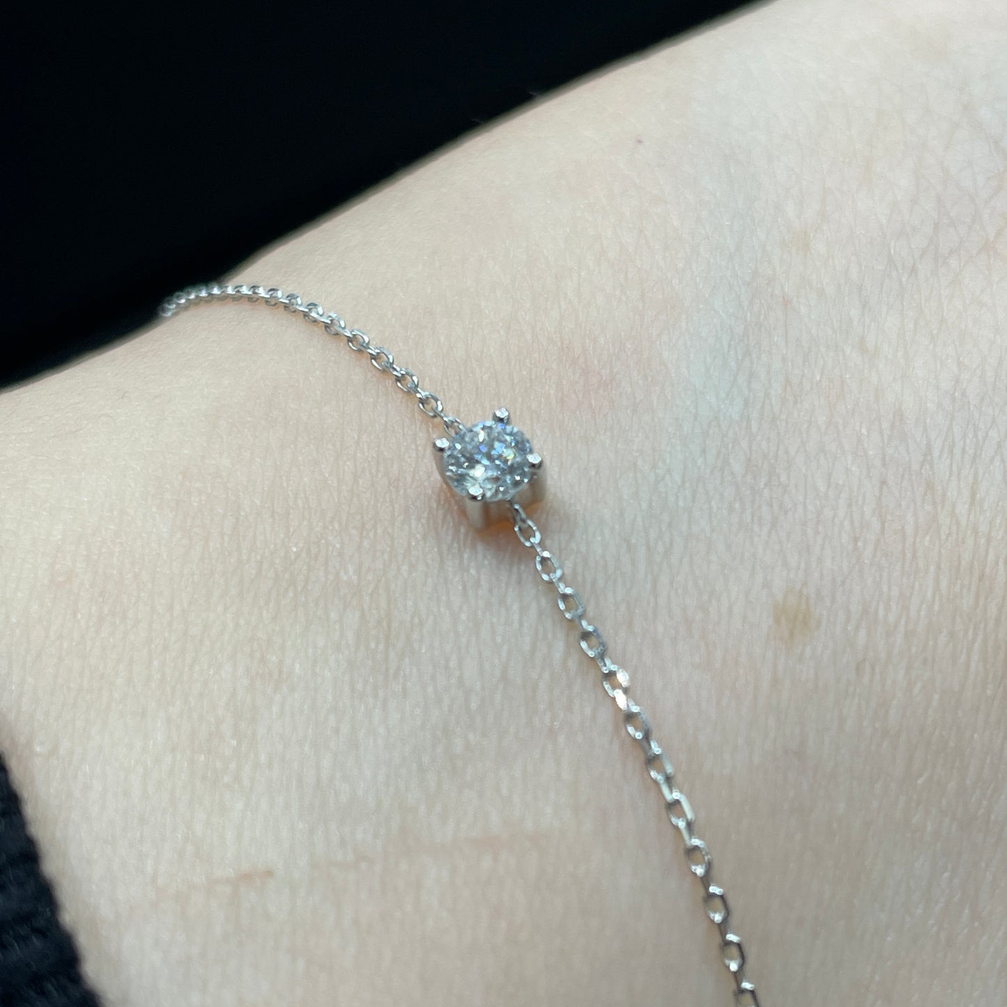 Lab diamond round 0.15ct four-prong bracelet