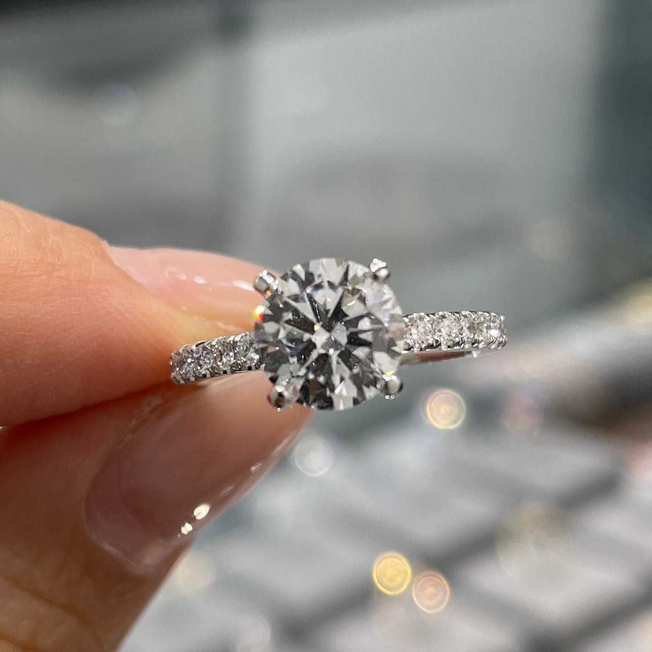 IGI lab diamond Round 1.5ct four-prong underhalo pave ring