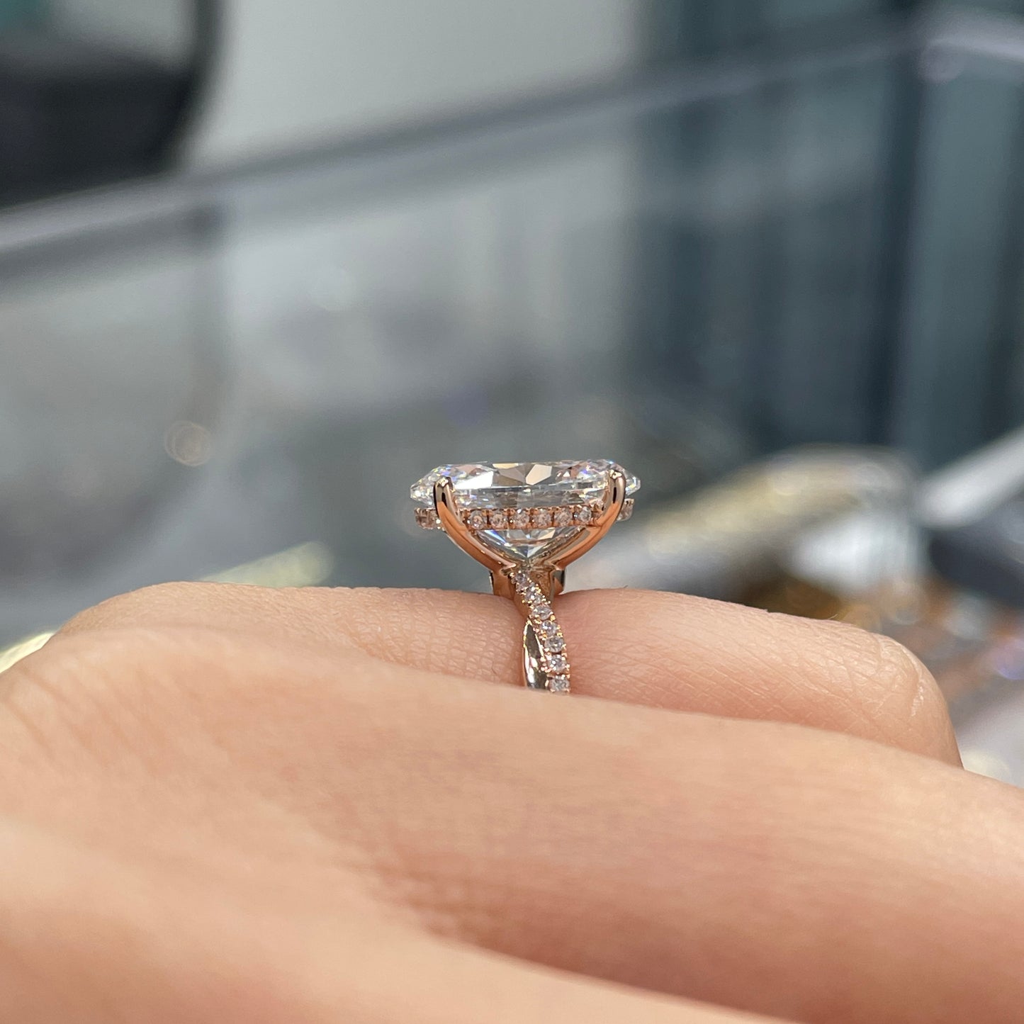 IGI Lab diamond Oval shape 3ct four-prong underhalo pave twisted band ring