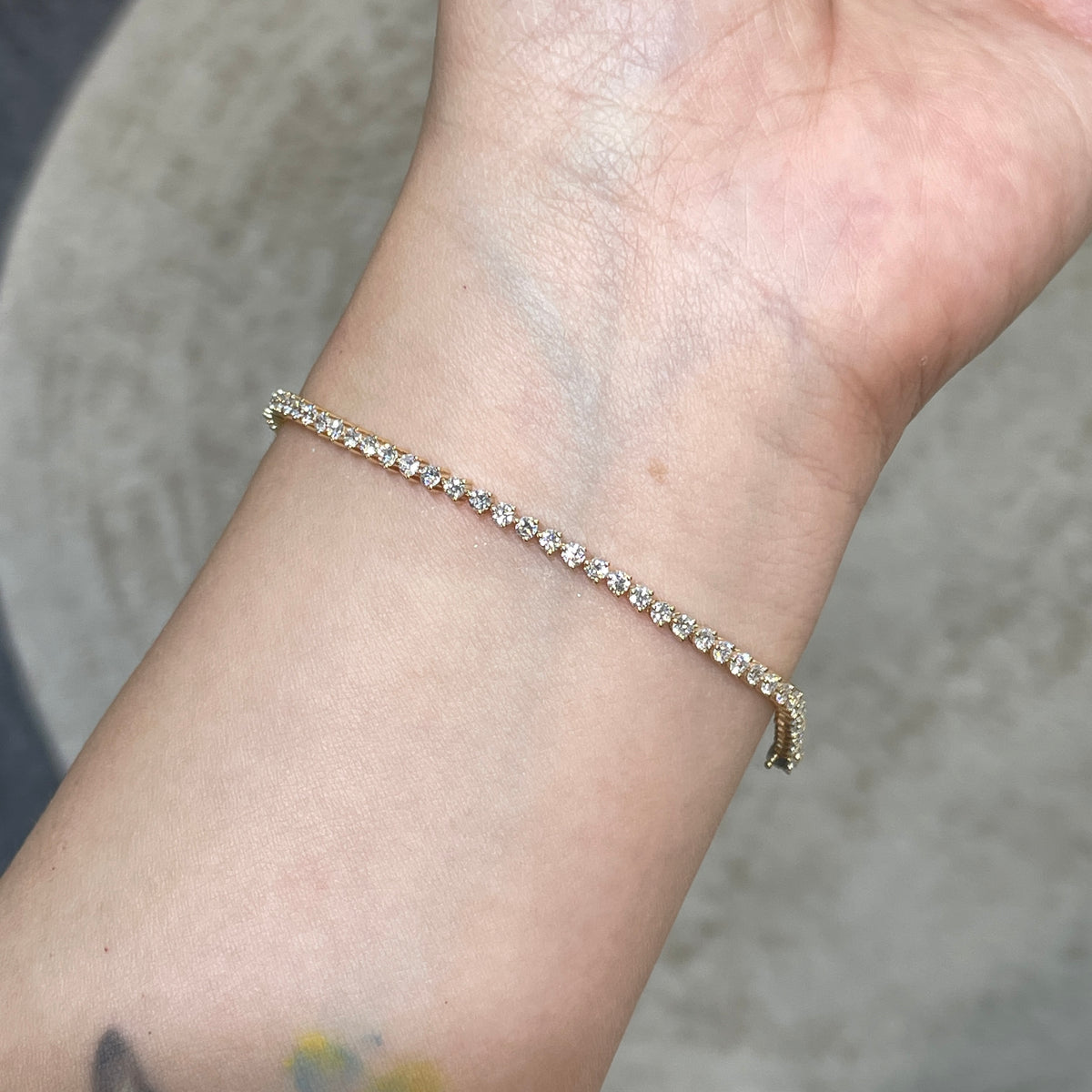 9k Lab diamond round 2ct three-prong tennis bracelet