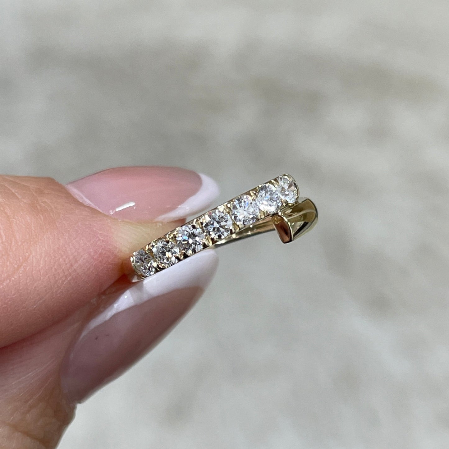 9k lab diamond round 0.3ct round lucky pinky ring