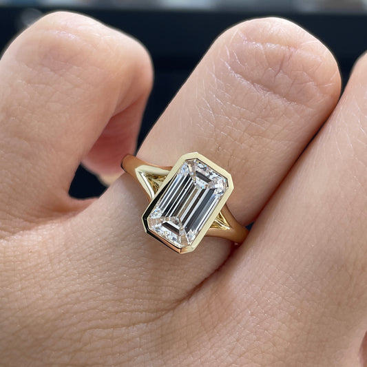 IGI Lab diamond Emerald cut 2ct bezel split shank ring