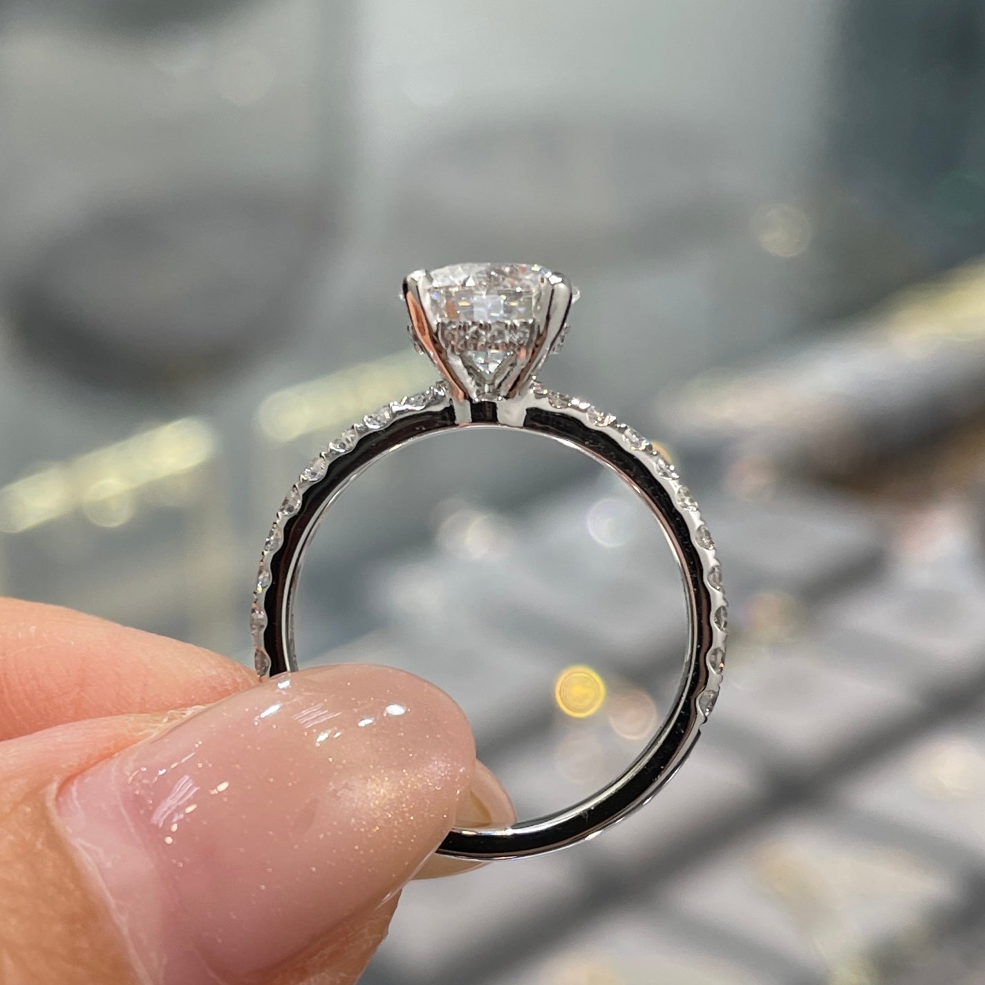 IGI lab diamond Round 1.5ct four-prong underhalo pave ring