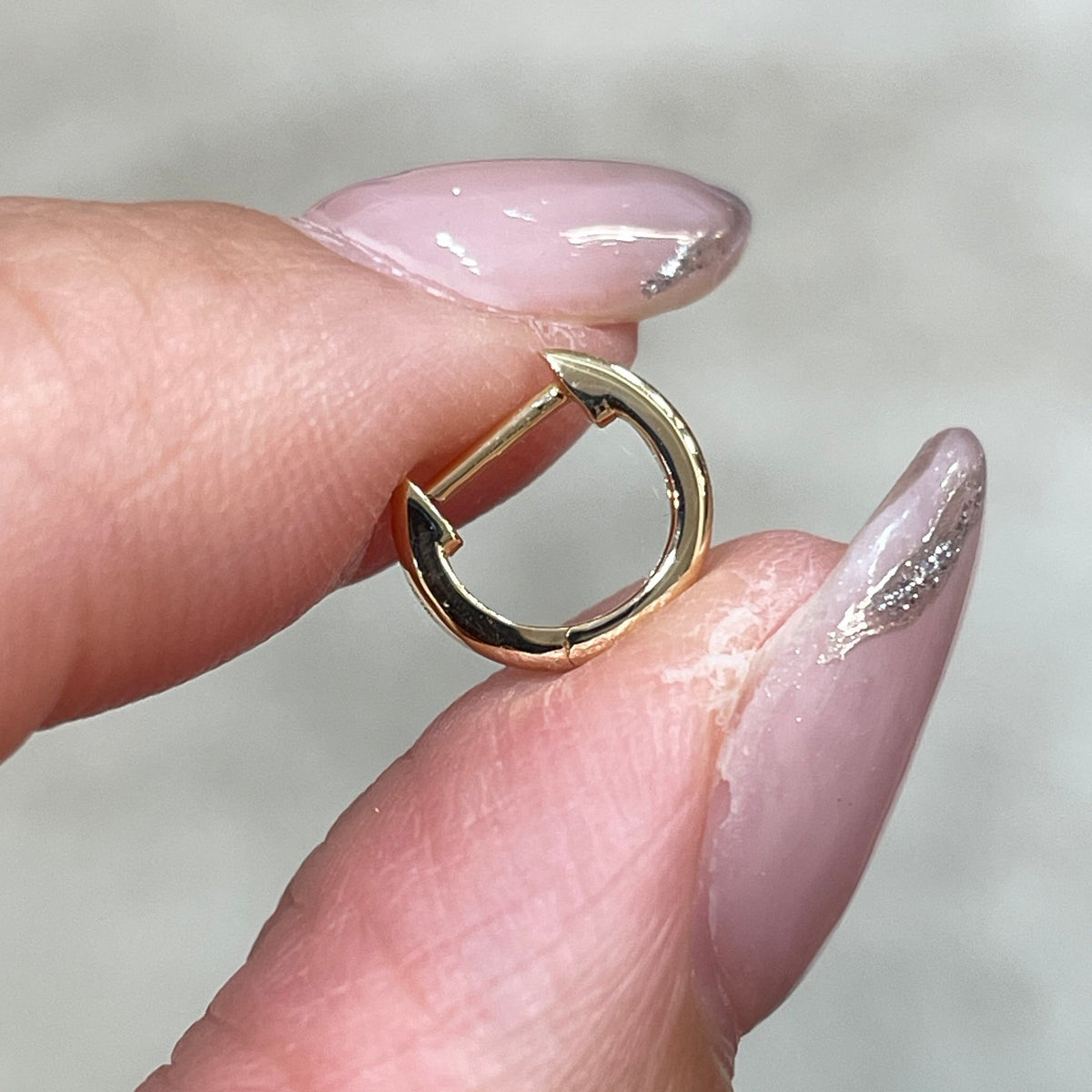 18k Plain 6mm hoop earring - each