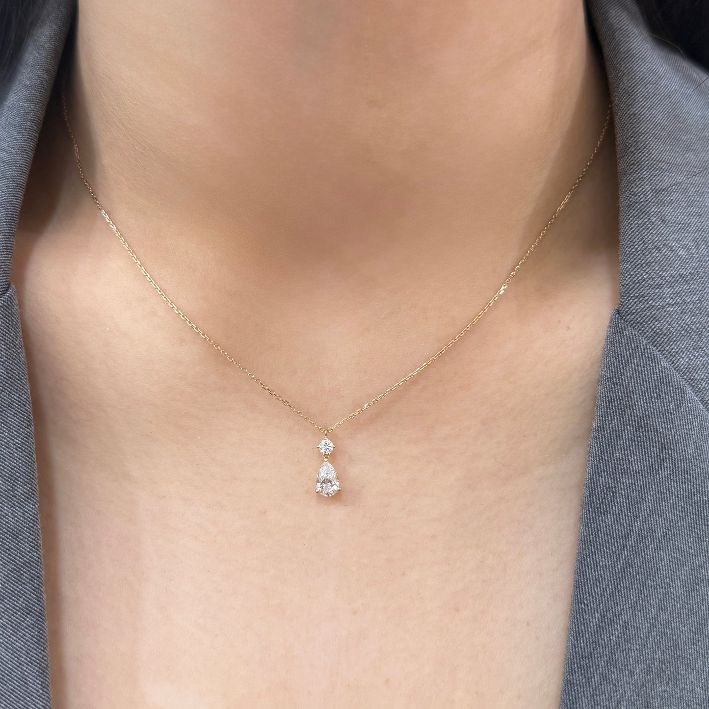 Lab diamond Round and Pear 0.7ct swing necklace