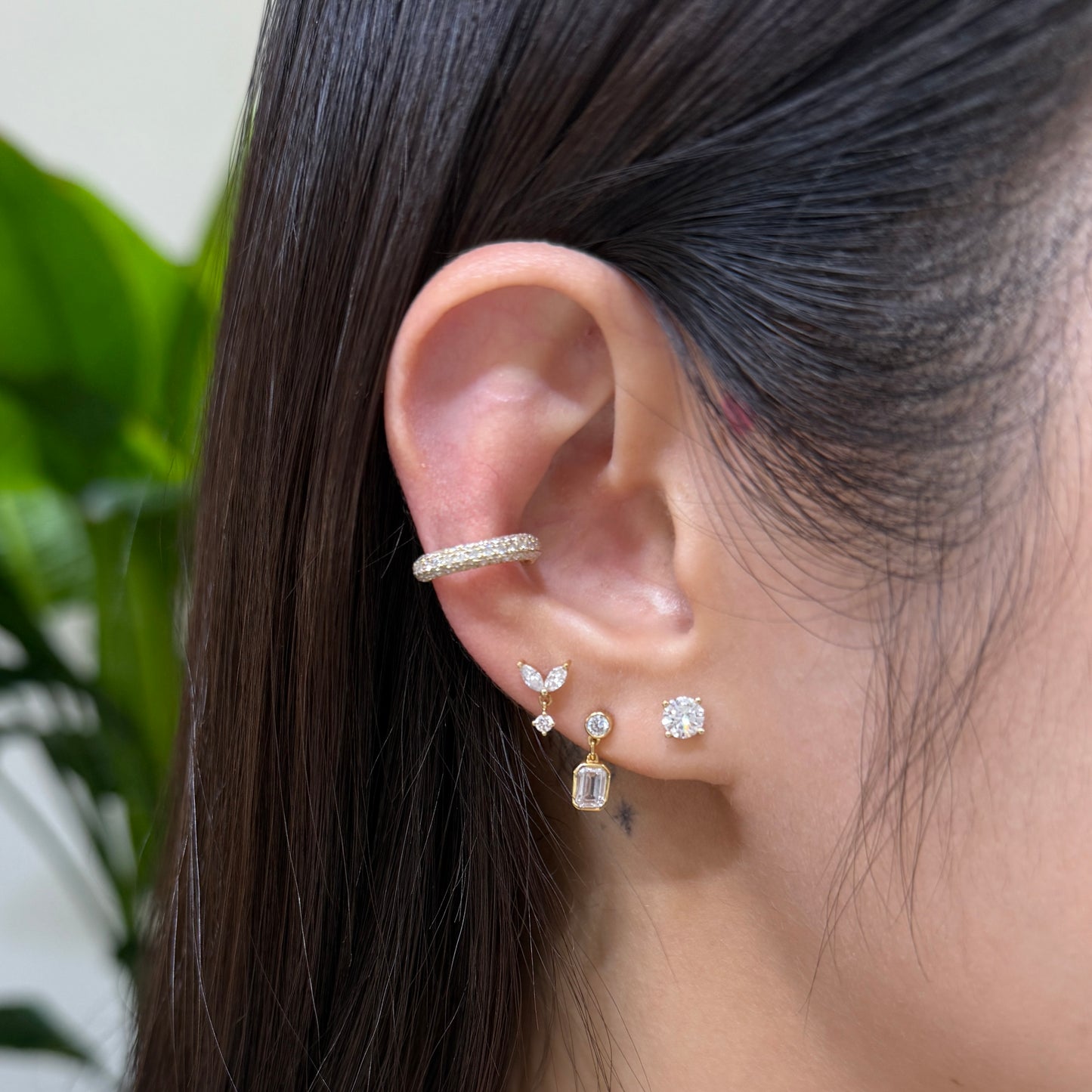 9k Lab diamond Round 0.4ct three-row paved 11mm ear cuff - each