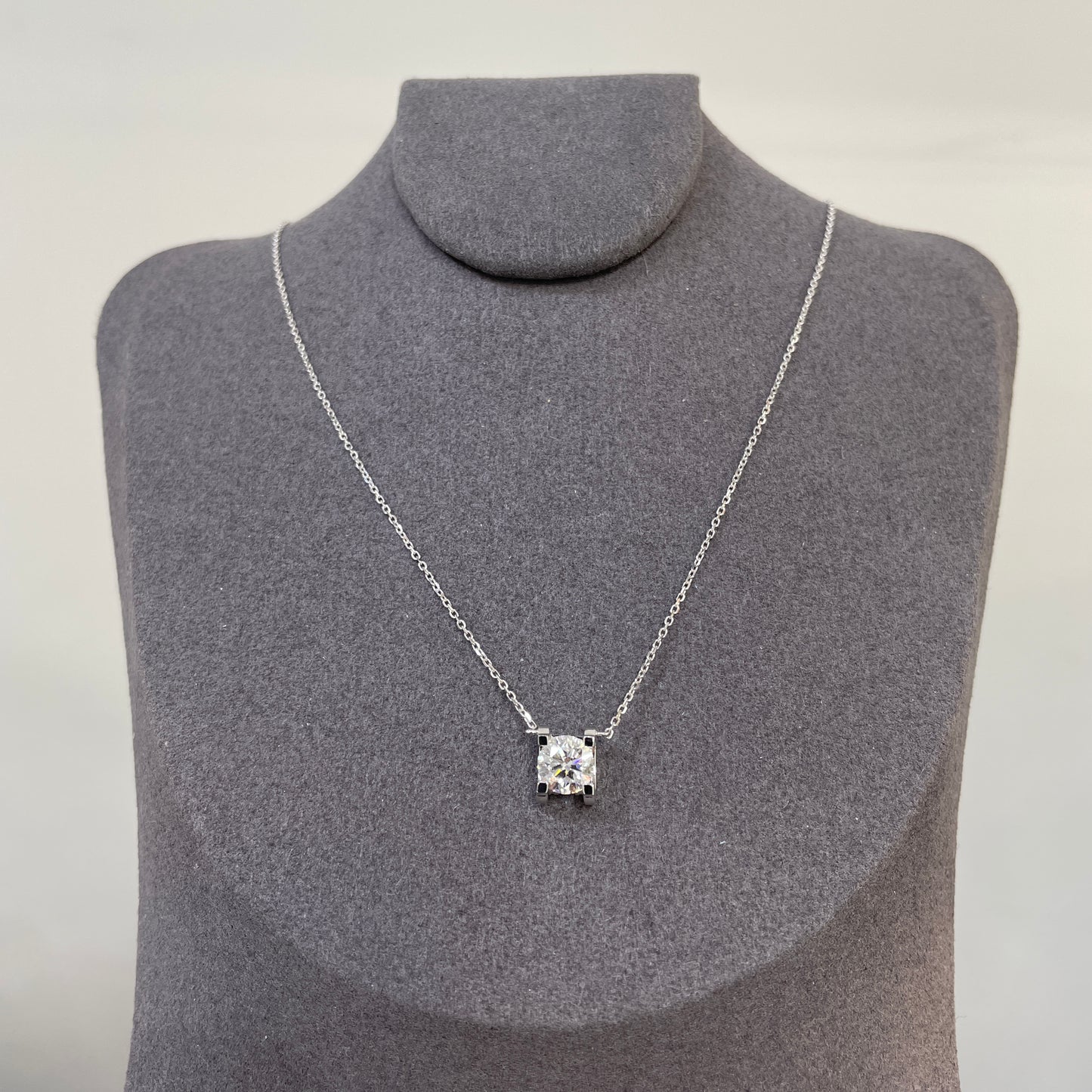 Lab diamond round 1ct classic C necklace